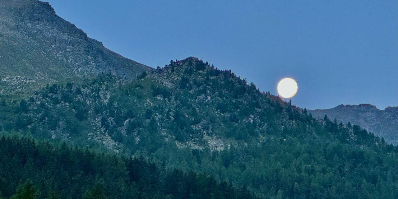 Vollmond in Widder 2025